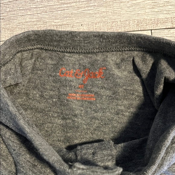 Gray Cat & Jack Pocket Tee - Picture 2 of 5